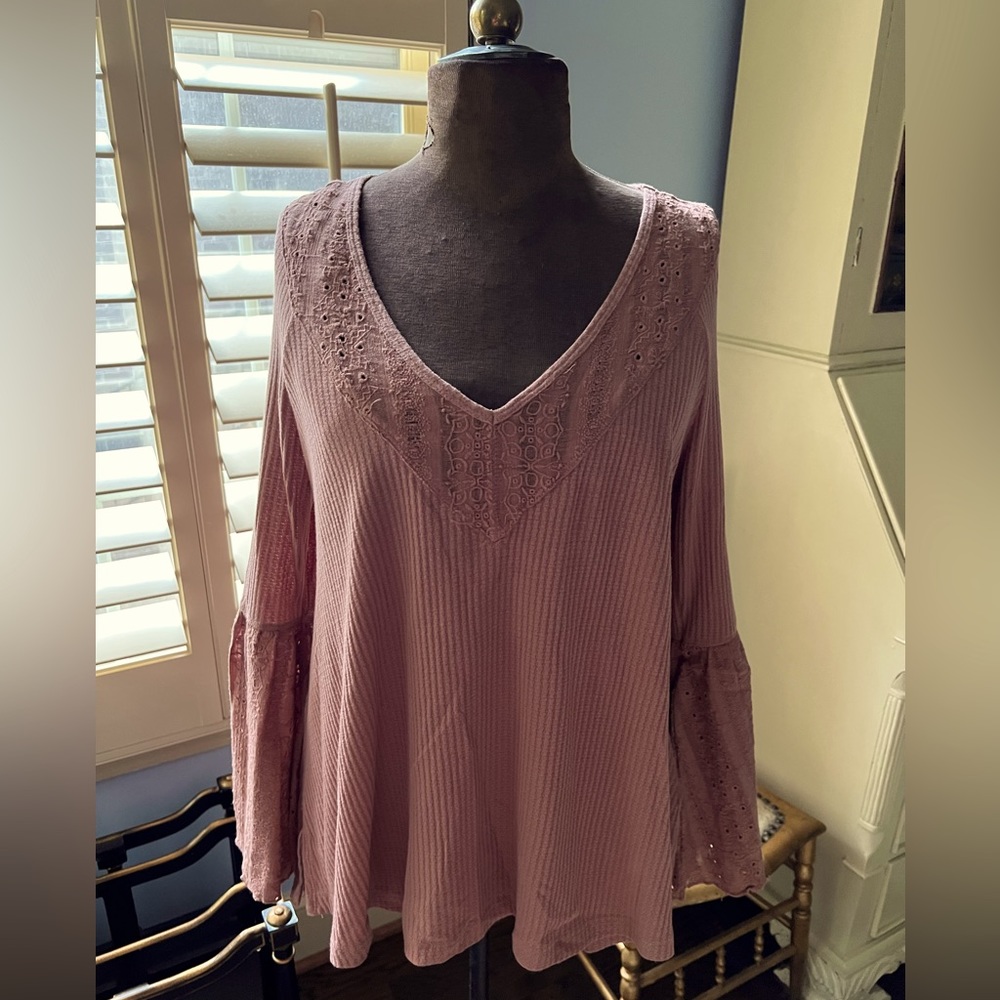 Free People thermal flared sleeve pullover top, sz Small